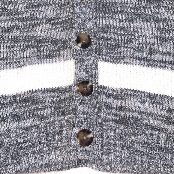 Cat & Jack Gray and White Sweater 18M Buttons EUC - Picture 6 of 9